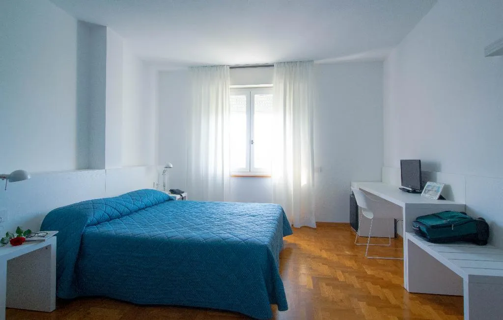 DOUBLE SINGLE USE STANDARD Room, Hotel Mistral, Cagliari
