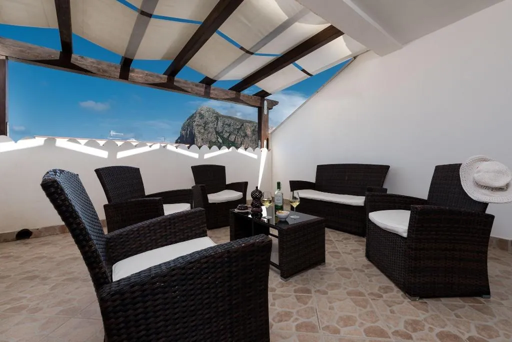 Terrace, Sisidda Rooms, Palermo