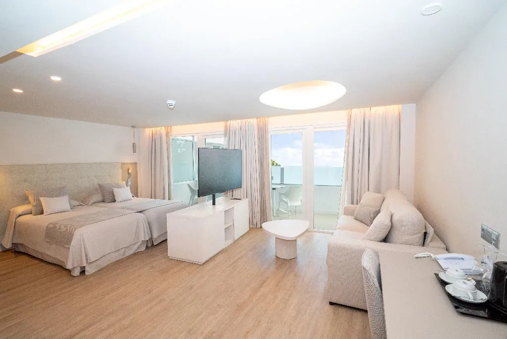 JUNIOR SUITE WITH BALCONY Room, Sahara Playa, Gran Canaria