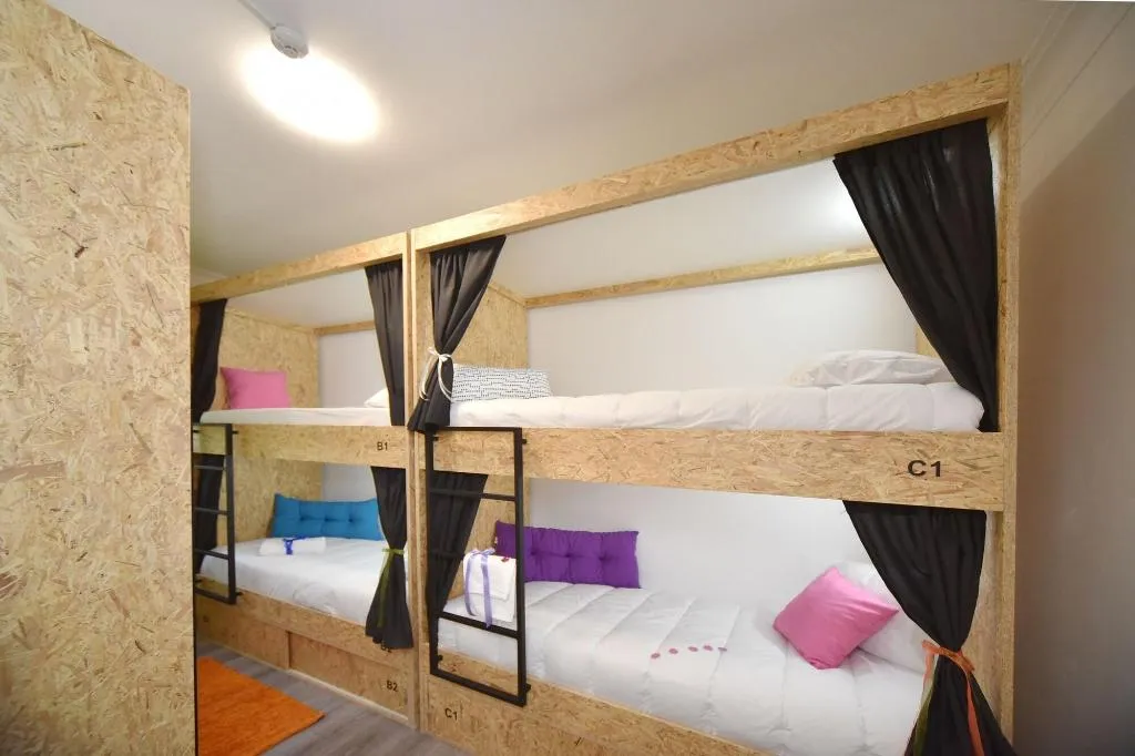 Room, Tuk Tuk Hostel, Lisbon