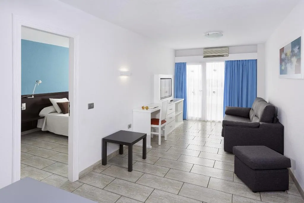 Room, Dragos del Sur, Tenerife