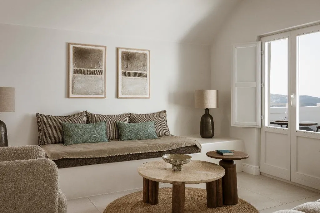 SUITE HONEYMOON Room, Aqua Luxury Suites, Santorini