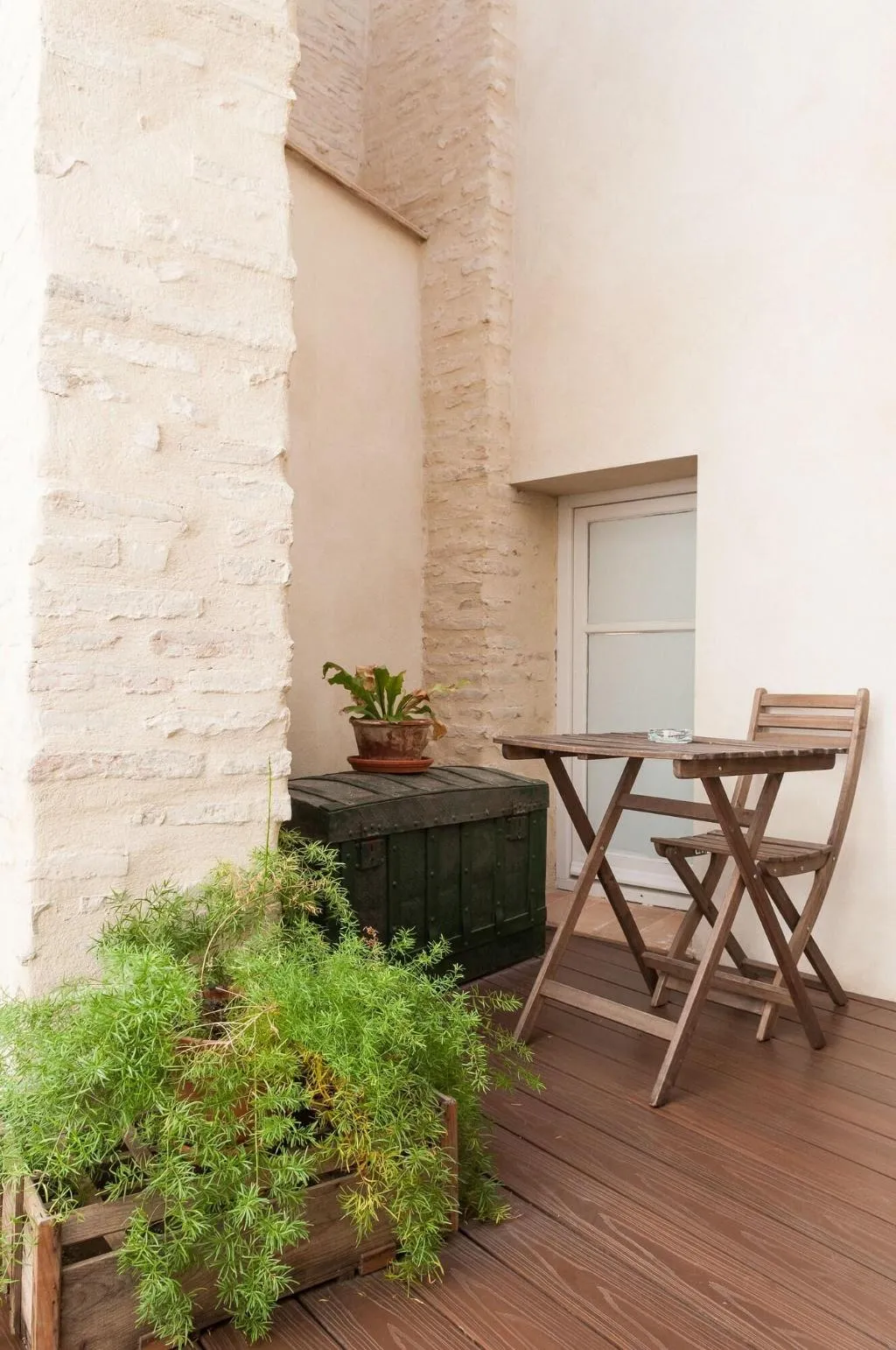 Terrace, The Nomad Hostel, Seville
