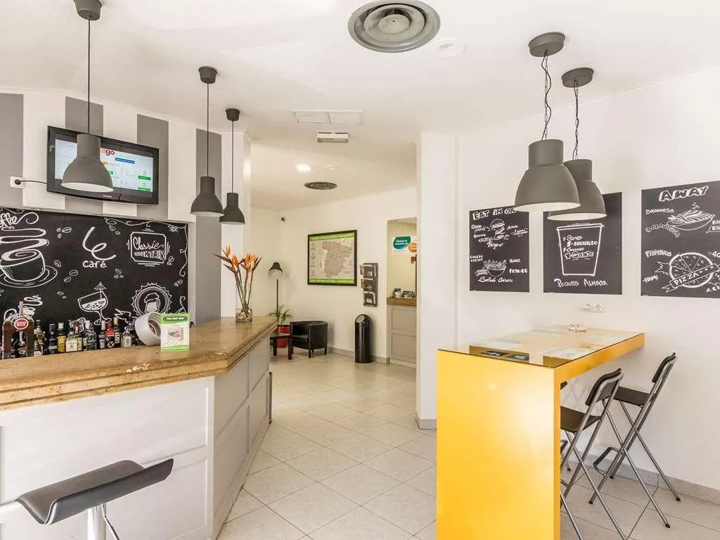 Bar, Campanile Setubal, Lisbon