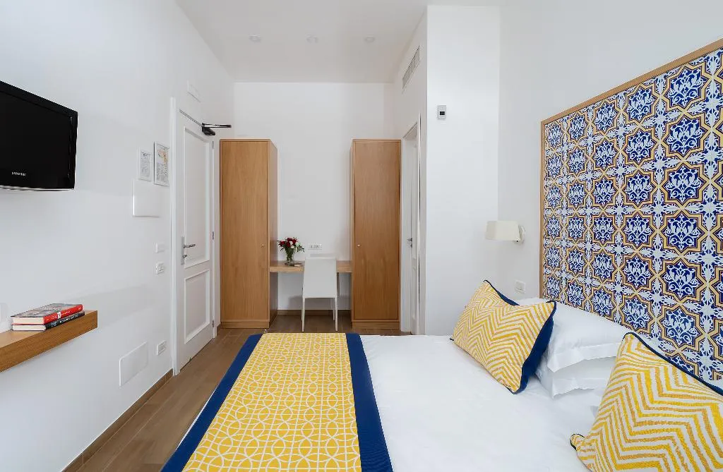 DOUBLE WITH BALCONY Room, Hotel Miramare, Naples