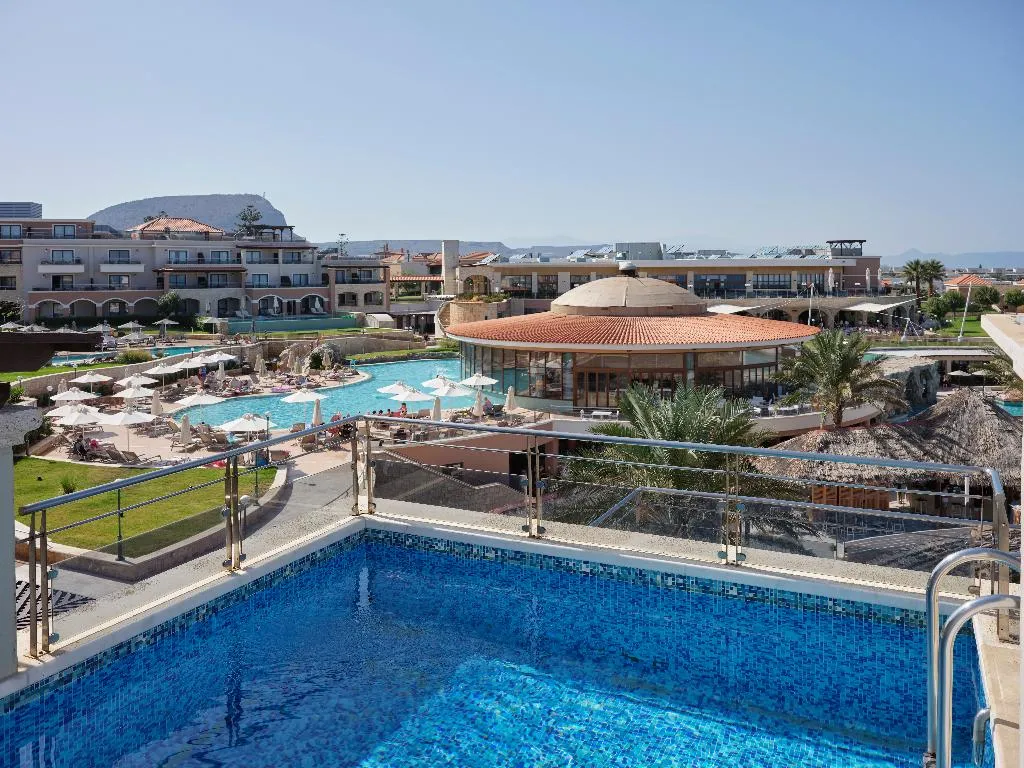 FAMILY ROOM WITH PRIVATE POOL Room, Atlantica Caldera Palace, Crete