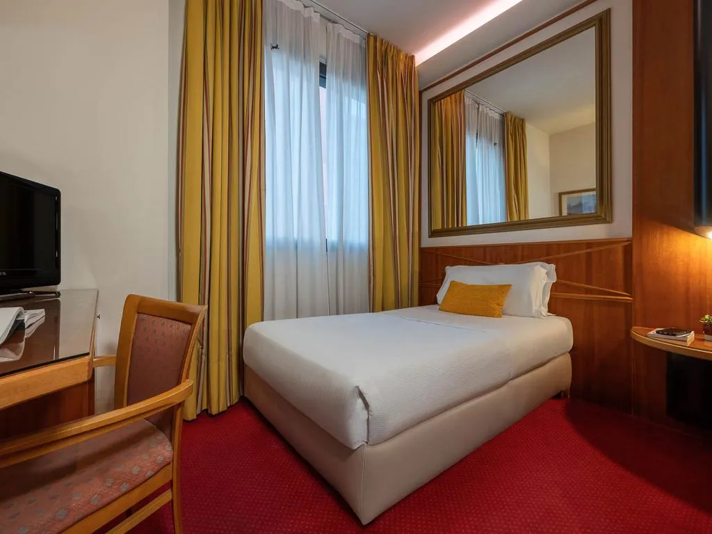 SINGLE STANDARD Room, iH Hotels Milano St. John, Milan