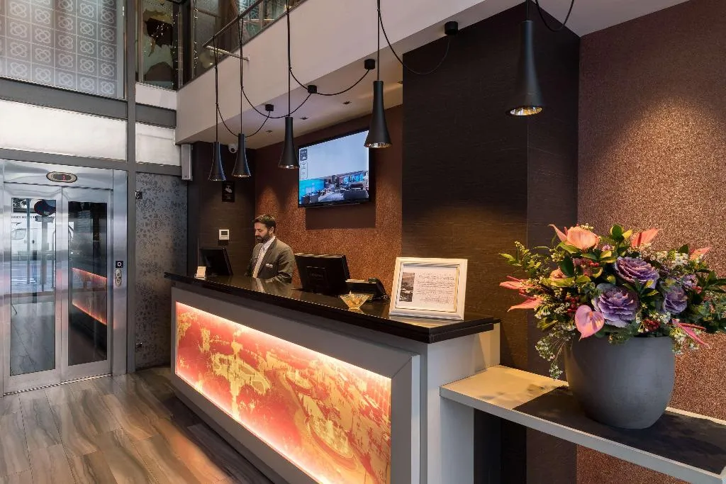 Lobby, Catalonia Square, Barcelona