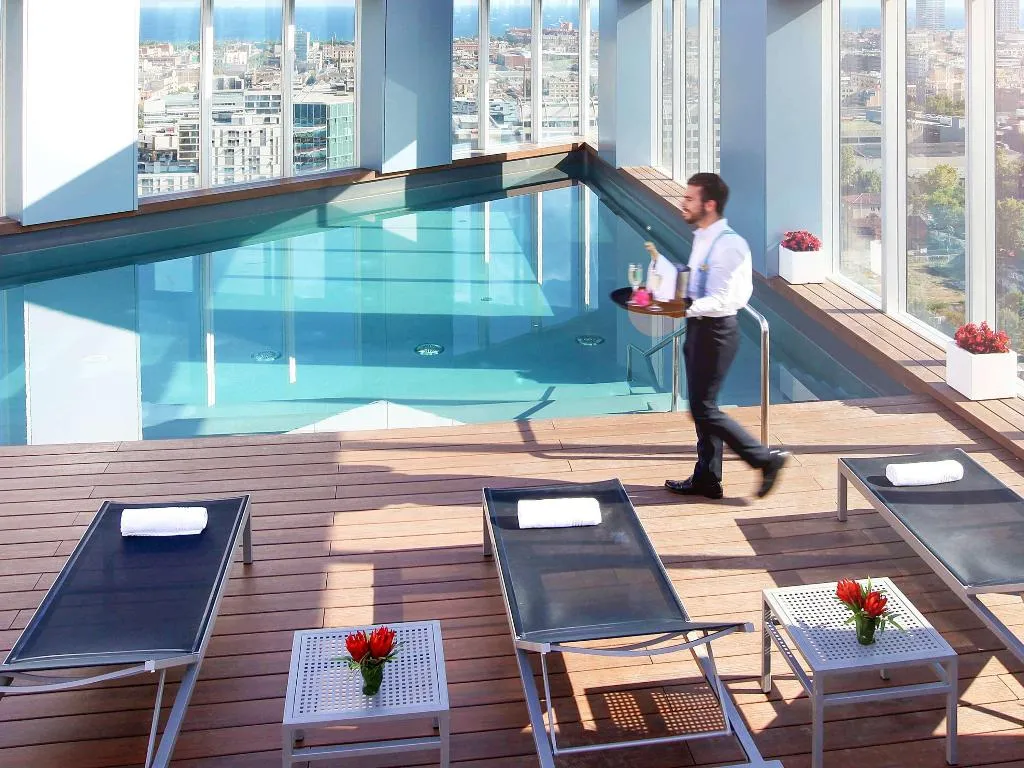 Pool, Novotel Barcelona City, Barcelona