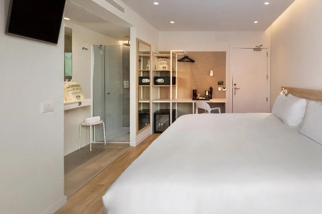 DOUBLE STANDARD Room, B&B HOTEL Alicante Centro, Costa Blanca