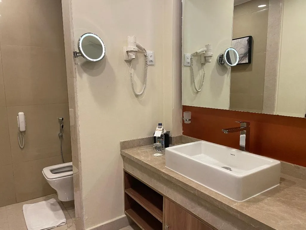 DOUBLE DELUXE Room, Triumph Luxury Hotel, Cairo