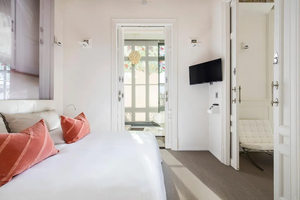 SUITE TWO BEDROOMS Room, El Palauet Modernist Suites, Barcelona