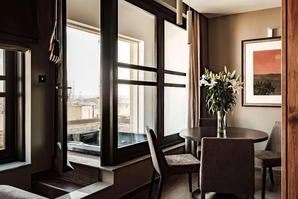 Room, Palazzo Jean Parisot Boutique Suites, Malta