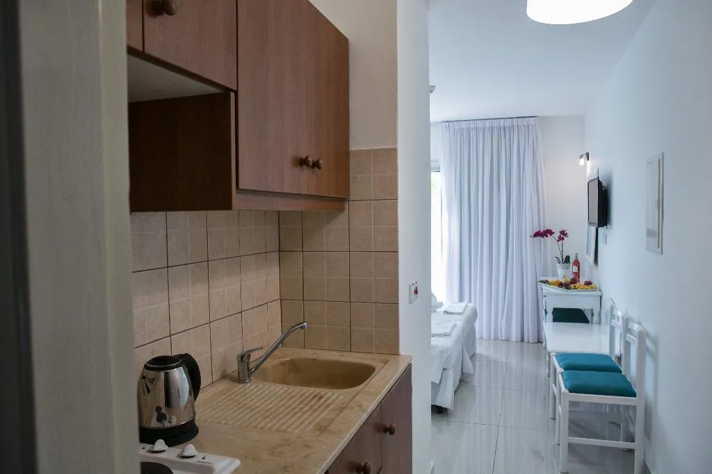 STUDIO POOL VIEW Room, Mia Hotel Apartment, Cyprus