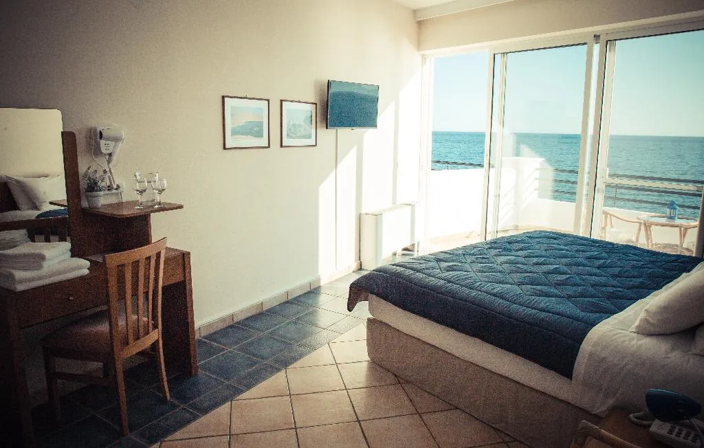 APARTMENT SUPERIOR TWO BEDROOMS Room, Elea Mare by GHH, Kalamata