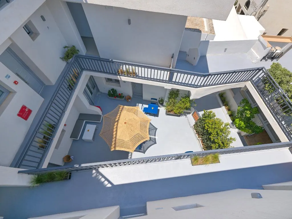SUITE WITH JACUZZI WITH VIEWS Room, Tatakis Design Hotel, Fira, Santorini