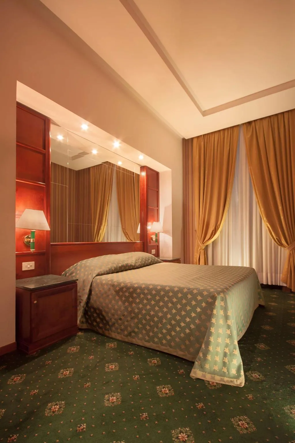 Room, Atlante Garden, Rome