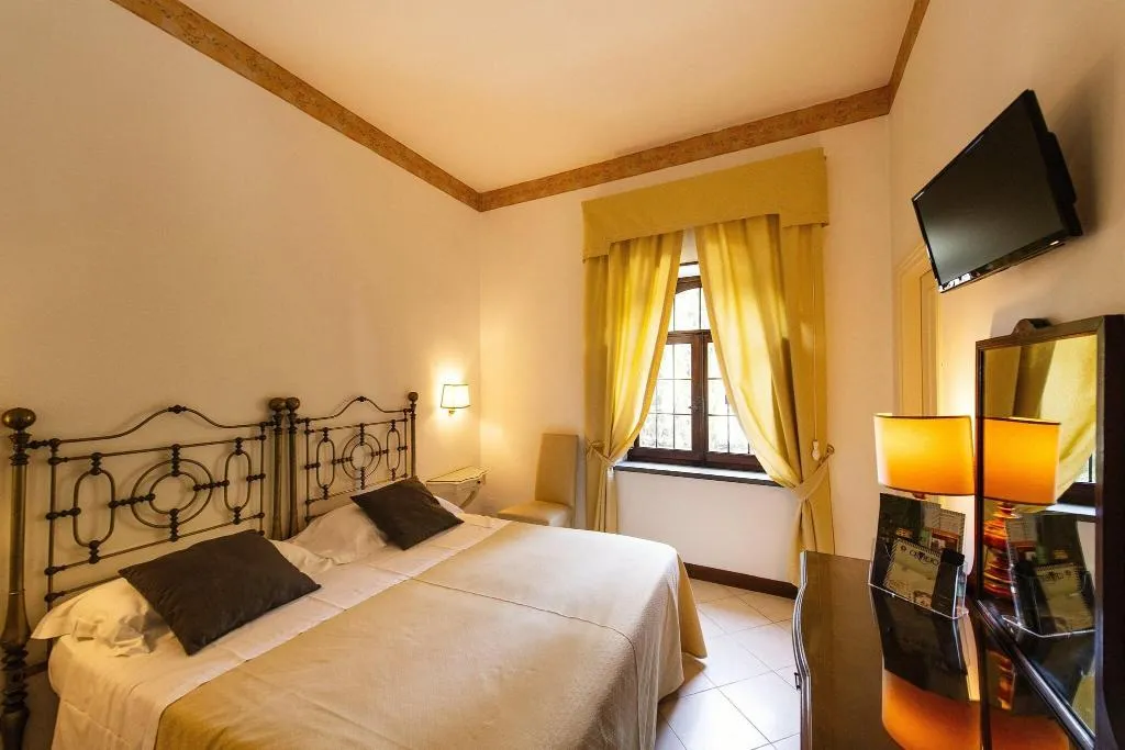 Room, La Badia Di Orvieto, Perugia