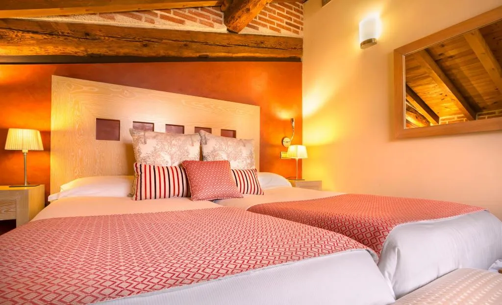 JUNIOR SUITE STANDARD Room, Puerta de Gredos, Madrid