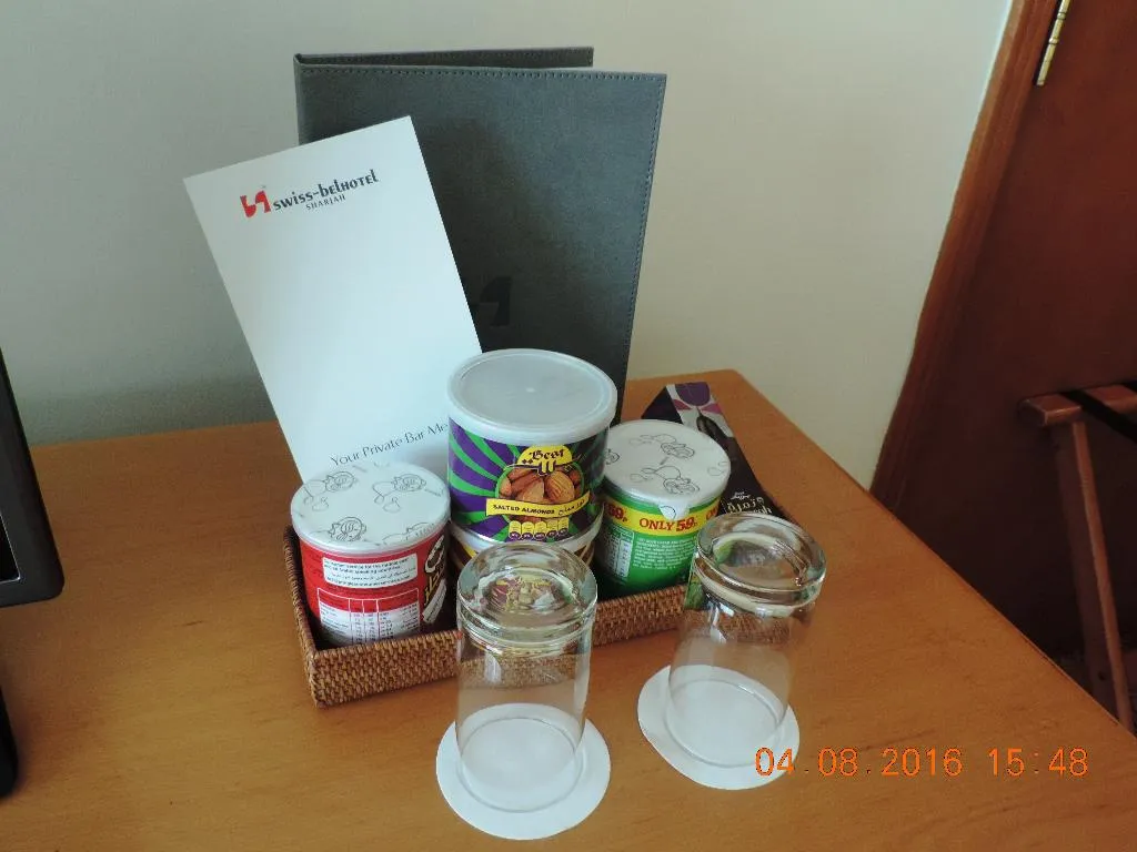 SUITE STANDARD Room, Swiss Belhotel Sharjah, Dubai