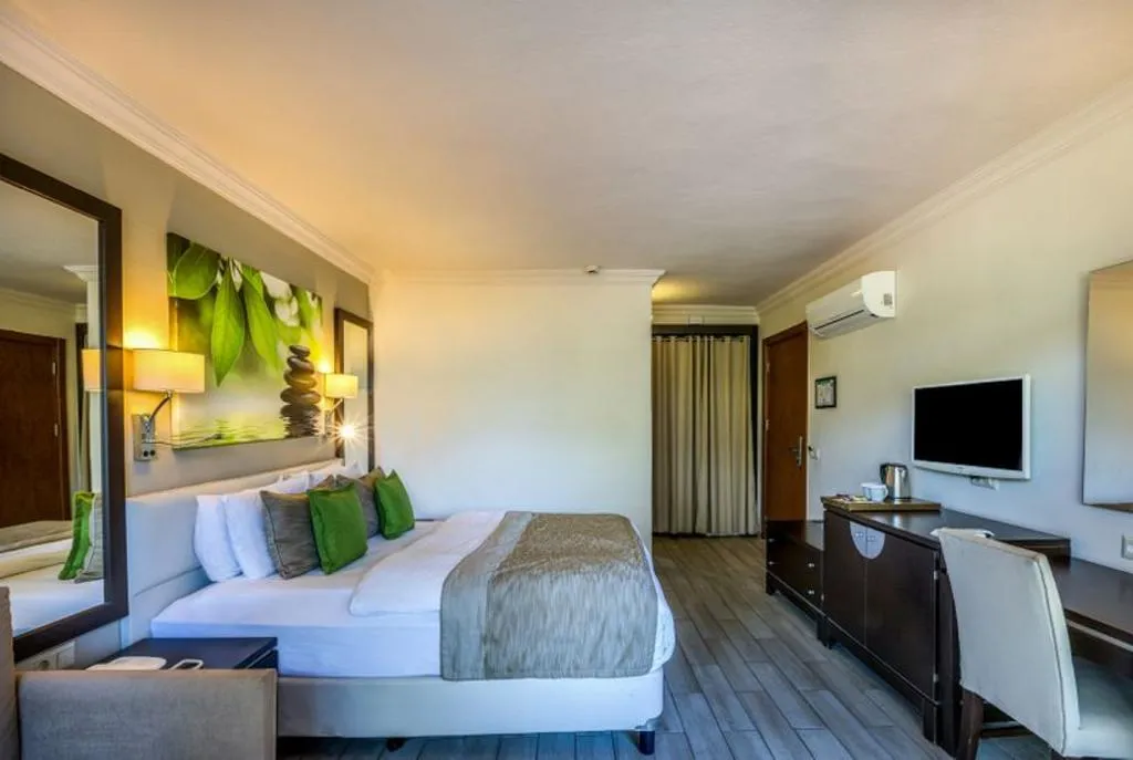 DOUBLE PARTIAL SEA VIEW Room, Marmaris Bay Resort Adult Only 16+, Dalaman