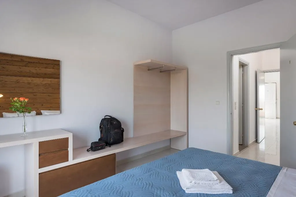 APARTMENT SEA VIEW THREE BEDROOMS Room, Esplanade Apartments, Crete