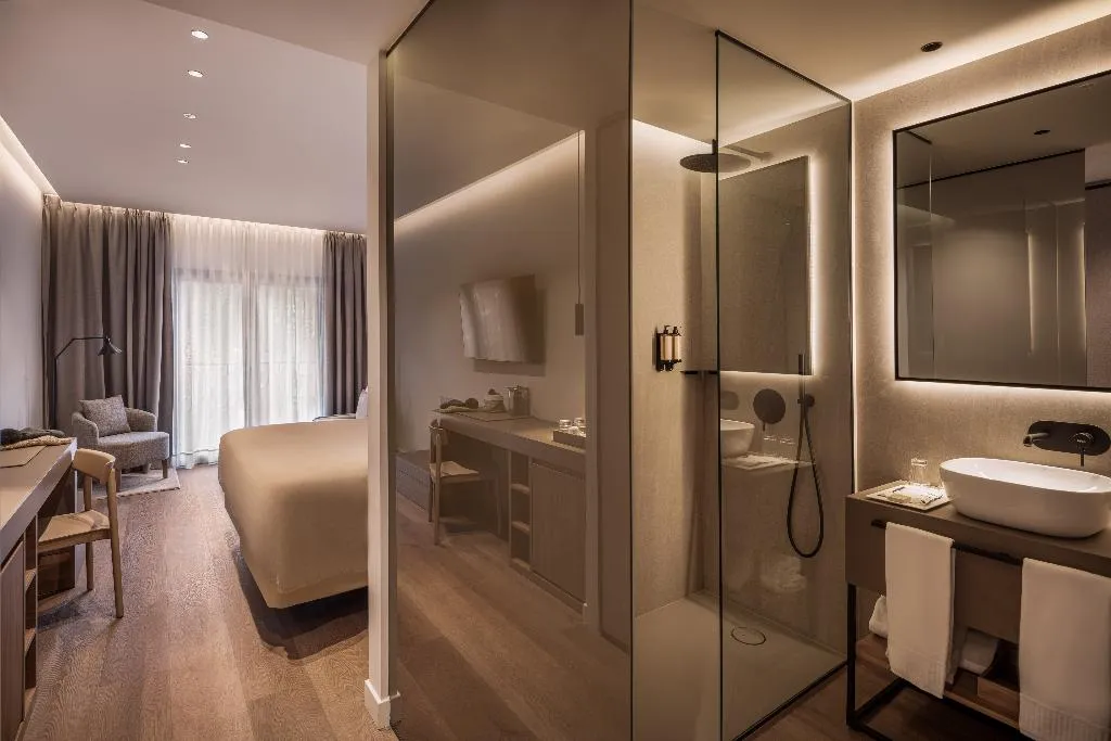 Double or Twin DELUXE MOUNTAIN VIEW Room, MIM BAQUEIRA Member of Melia Collection, Costa Brava