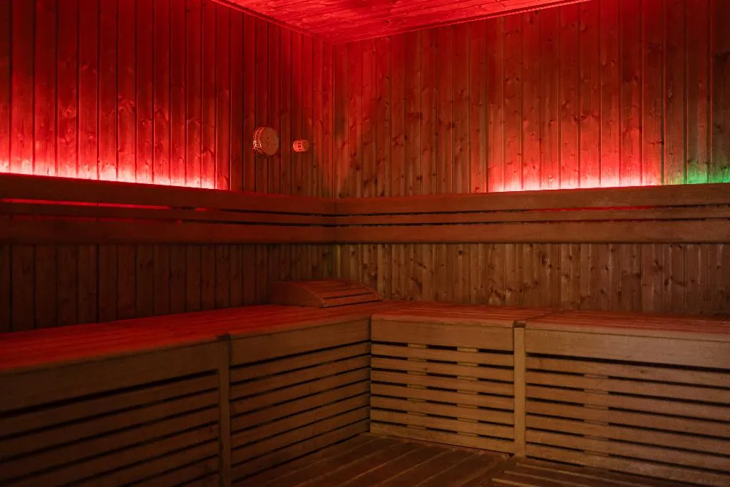 Pool, Homaris West Side - Self-Check In, Berlin
