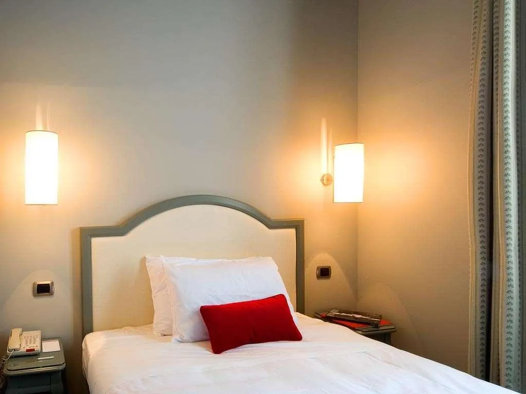Room, Rosso23, Florence