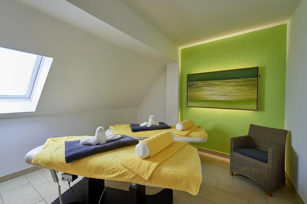 Sports and Entertainment, Devamli Hotel, Dalaman