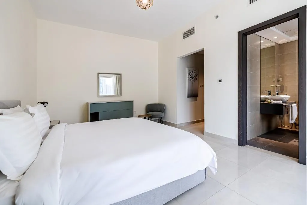 Room, Unlock Metropolis, Dubai
