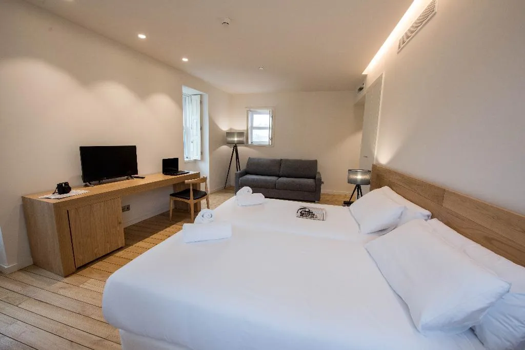 TWIN STANDARD Room, Bluesock Hostels Porto, Porto