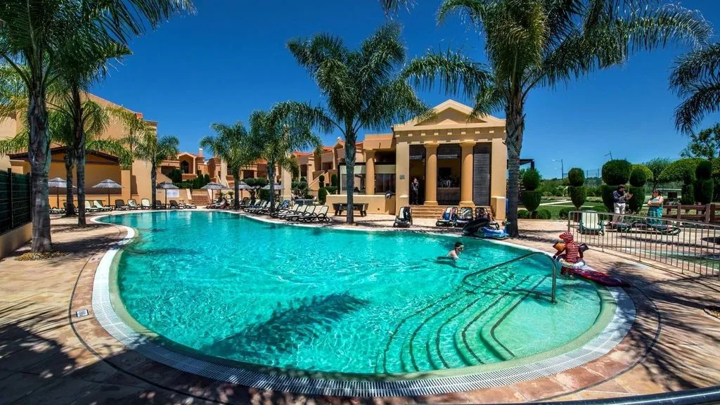 Pool, Baia da Luz, Algarve