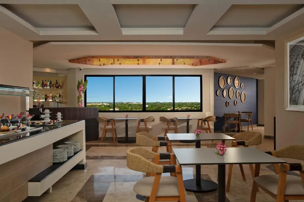 DOUBLE CLUB PREMIER Room, Dreams Aventuras Riviera Maya All Inclusive, Cancun Area
