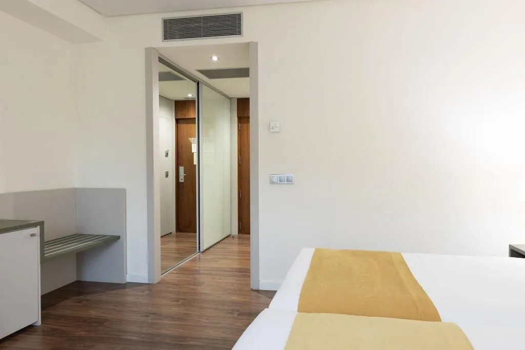 Room, Primus Valencia, Valencia