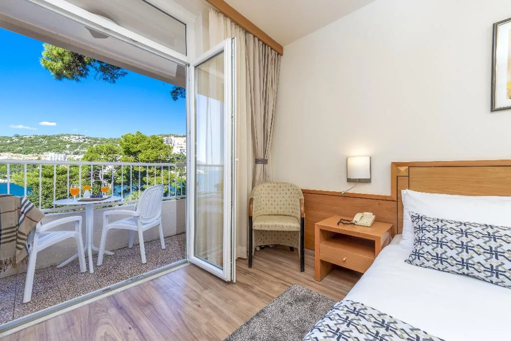 TRIPLE SEA VIEW WITH BALCONY Room, Splendid, Dubrovnik