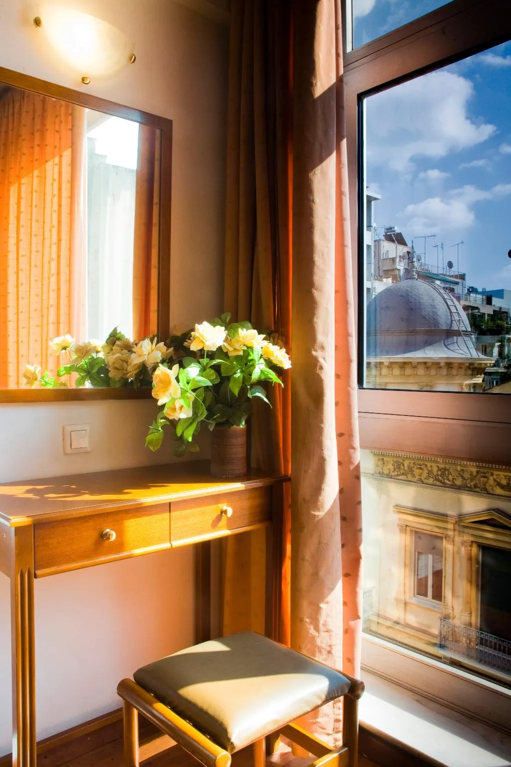 Room, Arethusa, Athens