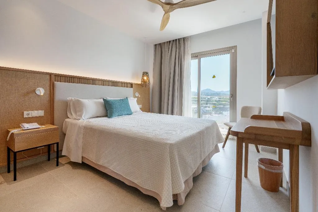 SINGLE STANDARD Room, Bellamar, Ibiza