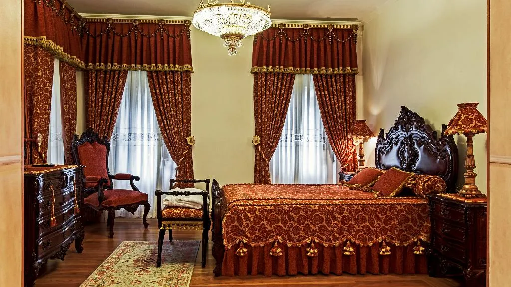 FAMILY ROOM STANDARD Room, Sintra Marmoris Palace, Lisbon