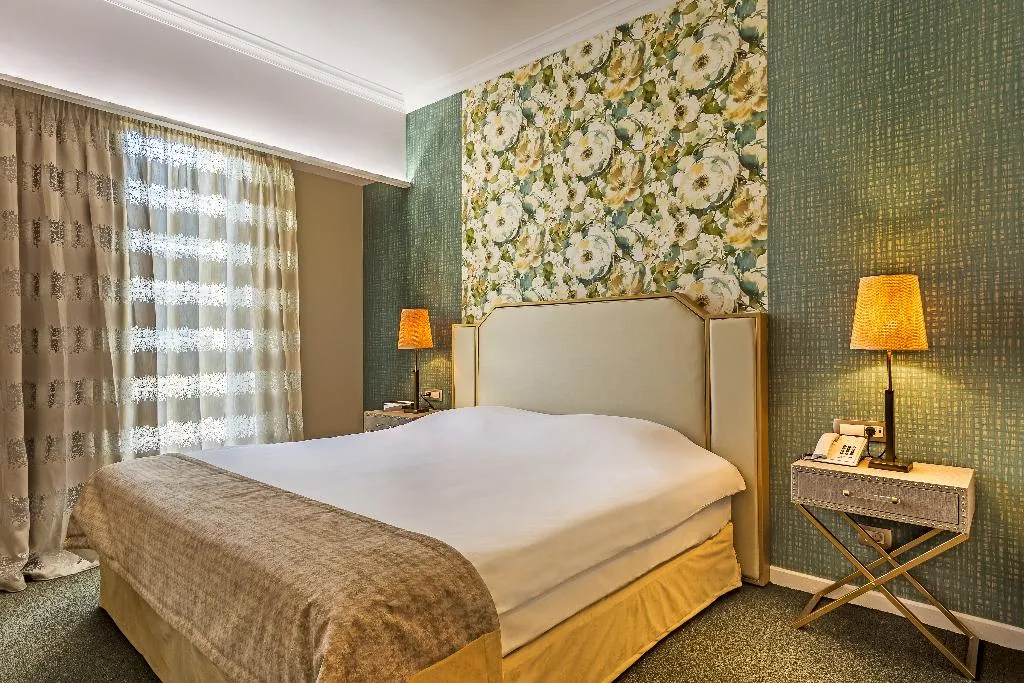 JUNIOR SUITE STANDARD Room, Airotel Stratos Vassilikos, Athens