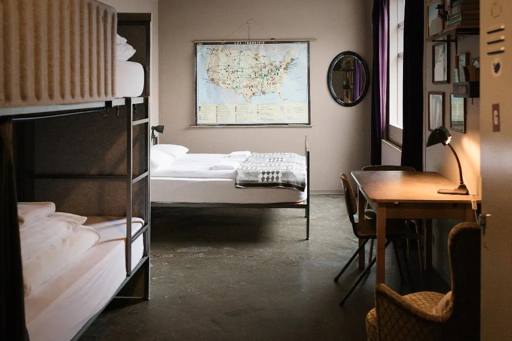 Room CAPACITY 6 WITH SHARED BATHROOM Room, Kex Hostel, Reykjavik