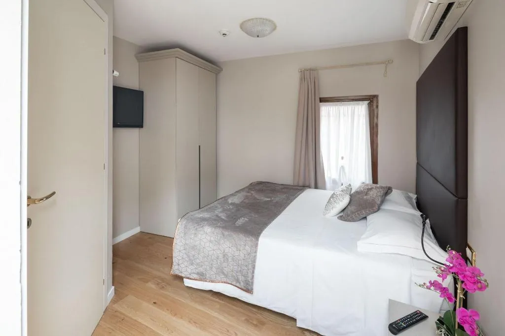 Room, Hotel Herion, Venice