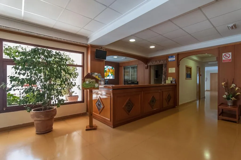 Lobby, San Luis, Valencia