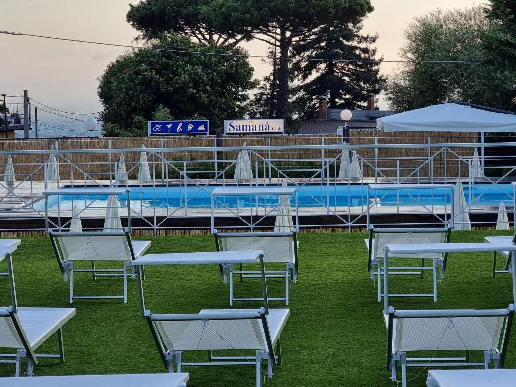 Pool, Ranch Palace Hotel, Naples