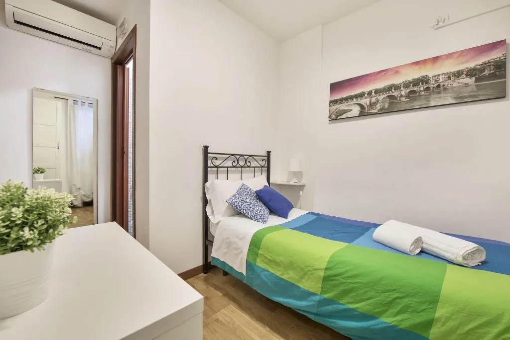 Room, Locanda Sant'Anna, Naples