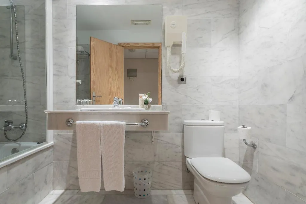 Double or Twin CAPACITY 3 Room, Villa San Juan, Costa Blanca