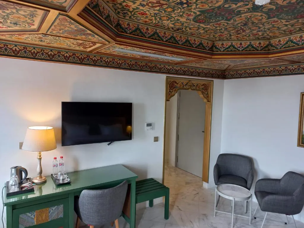 DOUBLE DELUXE CITY VIEW Room, La Menara Hotel & Spa, Tunisia
