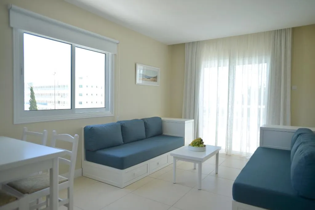 FAMILY ROOM GARDEN VIEW Room, Sunrise Gardens Aparthotel, Cyprus