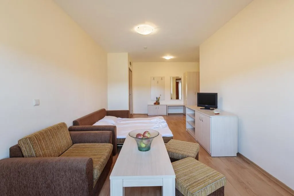 APARTMENT CAPACITY 3 ONE BEDROOM Room, Serena Residence, Bourgas