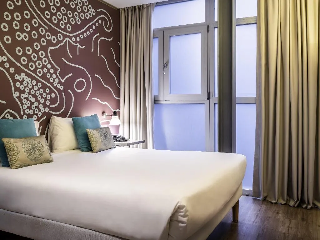 DOUBLE INNER Room, Ibis Styles Barcelona Centre, Barcelona